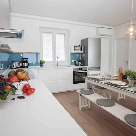 Casa Laura Grande - Lovecomo - Holiday home Menaggio